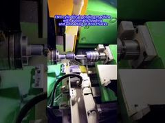 Máquina de retificação cilíndrica CNC com carga e descarga automática de mandris de broca